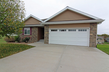 4702 10th Avenue Place Kearney, Nebraska 68845, 5 Bedroom Bedrooms, ,3 BathroomBathrooms,Residential,For Sale,4702 10th Avenue Place,20261486