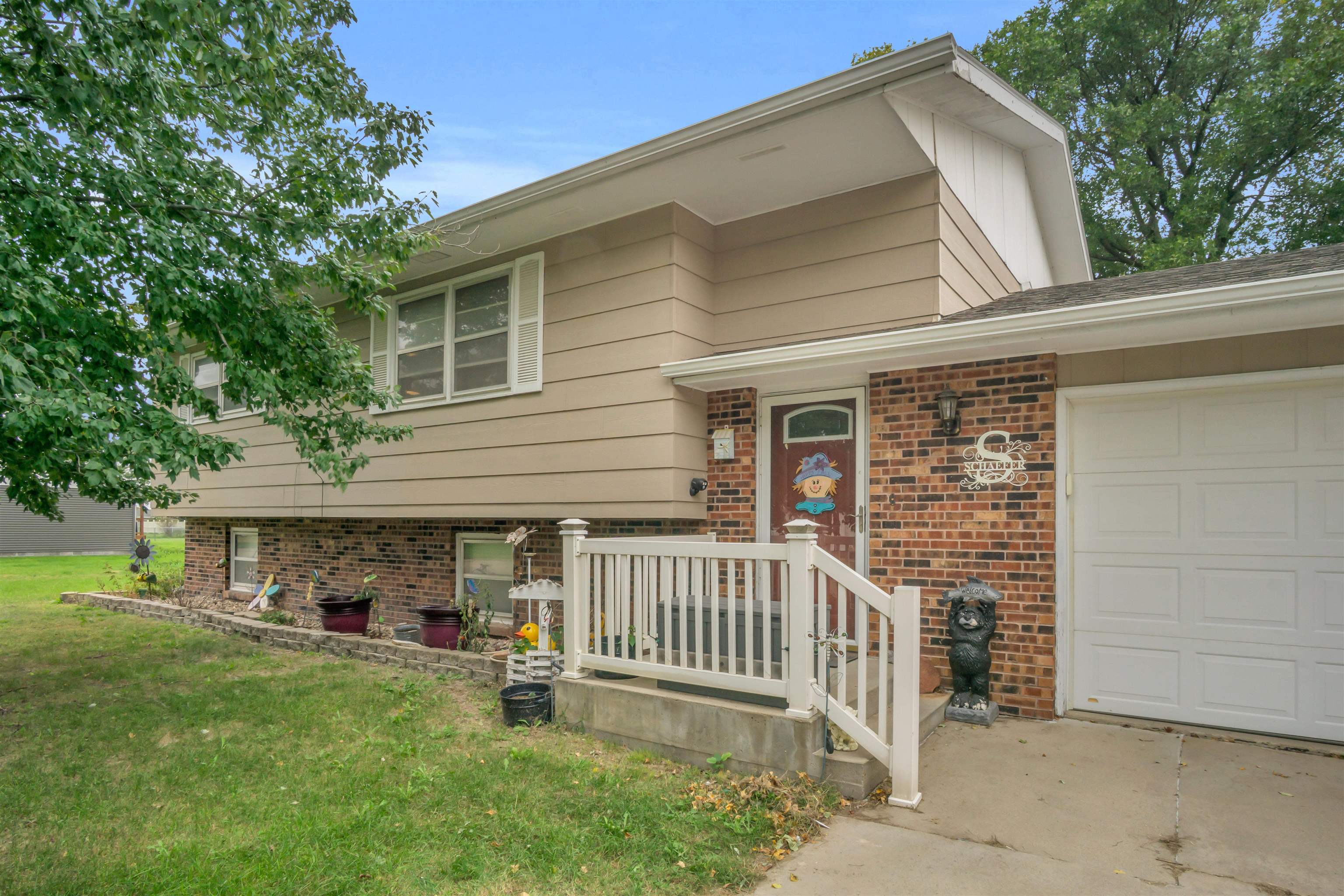 663 Western Avenue Minden, Nebraska 68949, 4 Bedroom Bedrooms, ,2 BathroomBathrooms,Residential,For Sale,663 Western Avenue,20261493