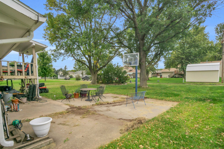 663 Western Avenue Minden, Nebraska 68949, 4 Bedroom Bedrooms, ,2 BathroomBathrooms,Residential,For Sale,663 Western Avenue,20261493