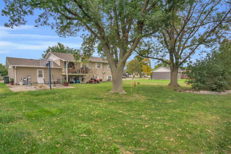 663 Western Avenue Minden, Nebraska 68949, 4 Bedroom Bedrooms, ,2 BathroomBathrooms,Residential,For Sale,663 Western Avenue,20261493