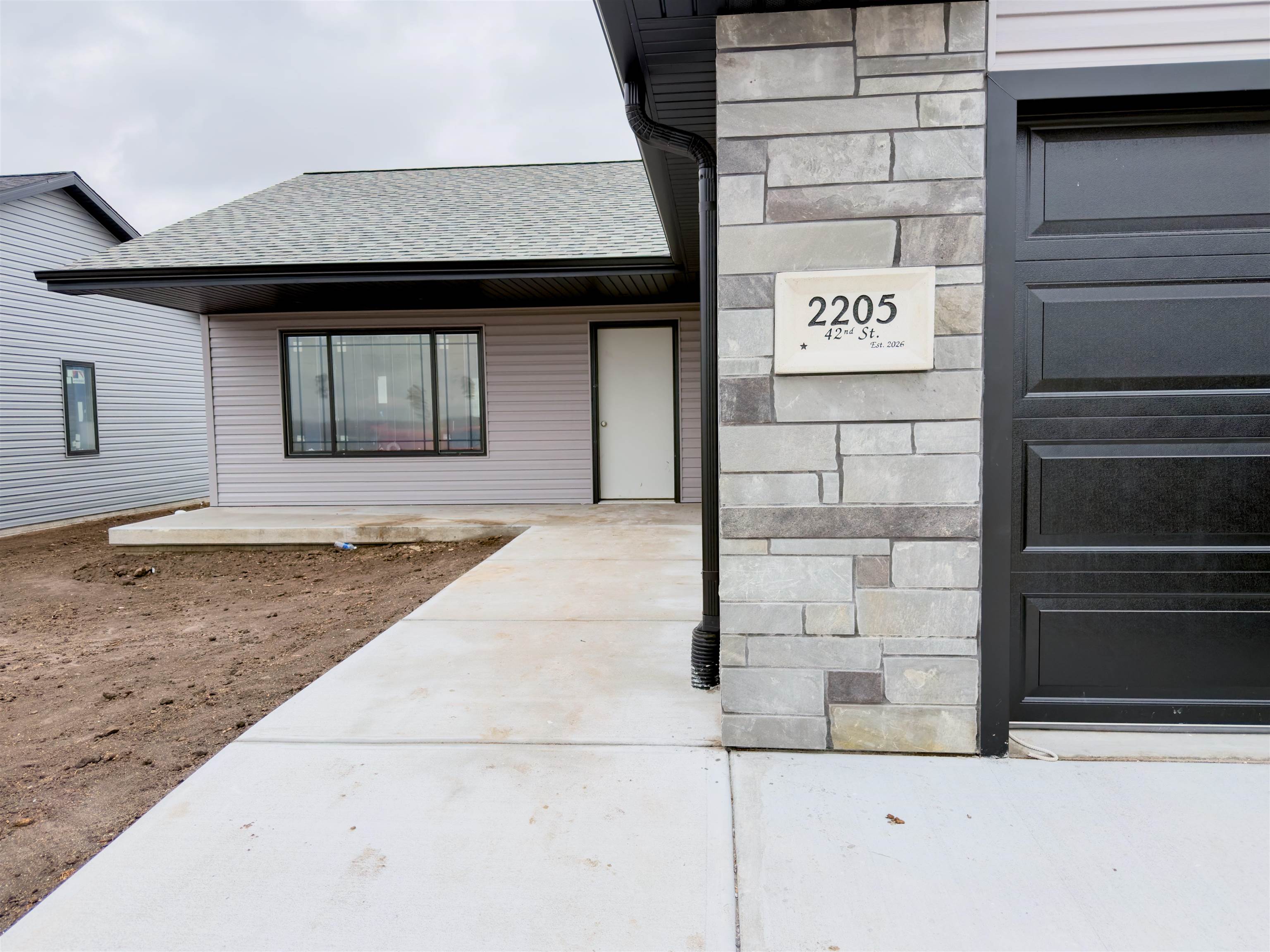 2205 E 42nd Street Kearney, Nebraska 68847, 4 Bedroom Bedrooms, ,3 BathroomBathrooms,Residential,For Sale,2205 E 42nd Street,20261494