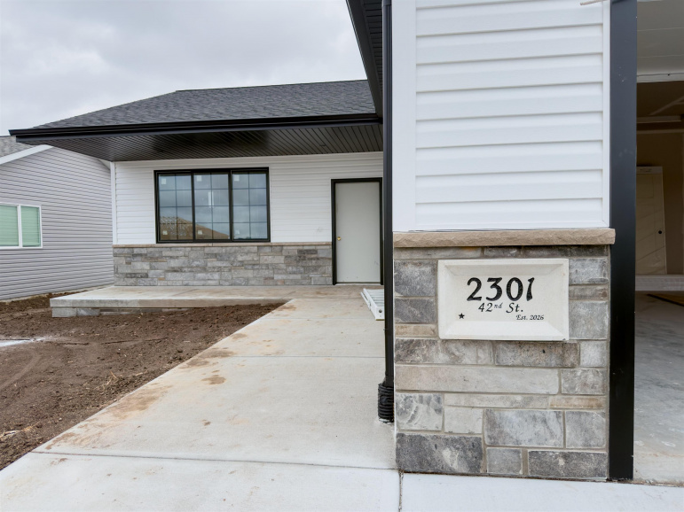 2301 E 42nd Street Kearney, Nebraska 68847, 4 Bedroom Bedrooms, ,3 BathroomBathrooms,Residential,For Sale,2301 E 42nd Street,20261497