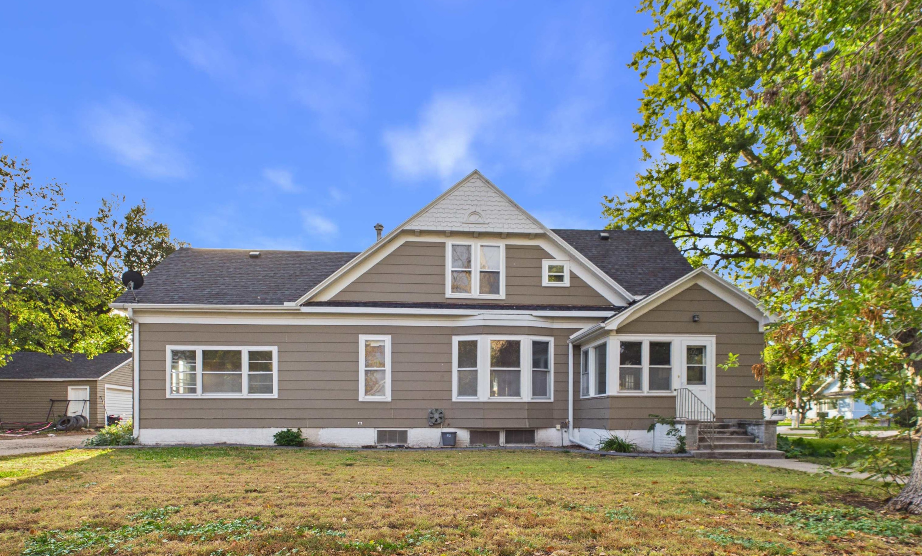309 W 4th Minden, Nebraska 68959, 5 Bedroom Bedrooms, ,3 BathroomBathrooms,Residential,For Sale,309 W 4th,20261505