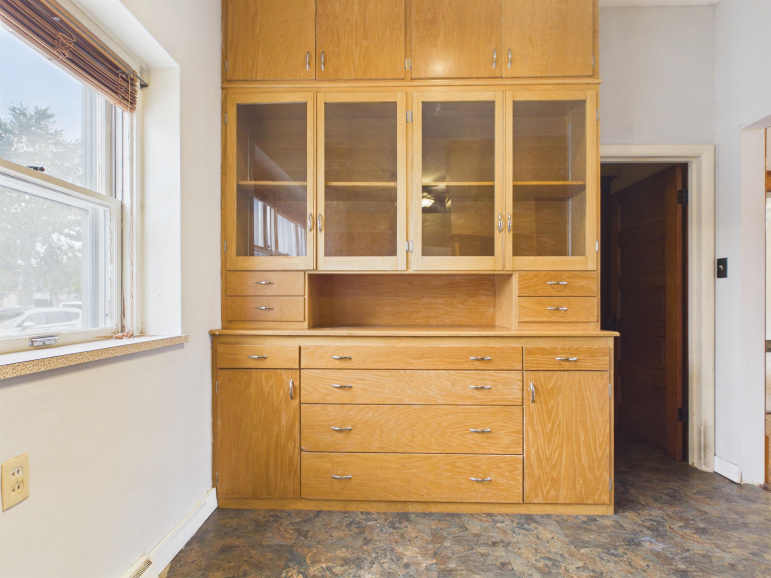 309 W 4th Minden, Nebraska 68959, 5 Bedroom Bedrooms, ,3 BathroomBathrooms,Residential,For Sale,309 W 4th,20261505