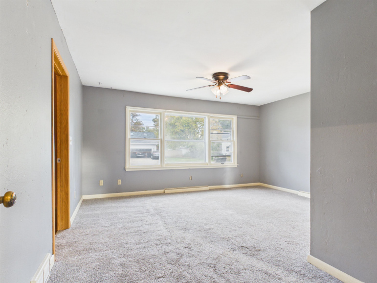 309 W 4th Minden, Nebraska 68959, 5 Bedroom Bedrooms, ,3 BathroomBathrooms,Residential,For Sale,309 W 4th,20261505
