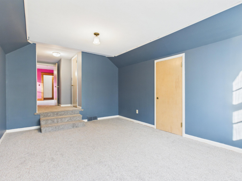 309 W 4th Minden, Nebraska 68959, 5 Bedroom Bedrooms, ,3 BathroomBathrooms,Residential,For Sale,309 W 4th,20261505