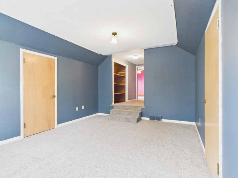 309 W 4th Minden, Nebraska 68959, 5 Bedroom Bedrooms, ,3 BathroomBathrooms,Residential,For Sale,309 W 4th,20261505