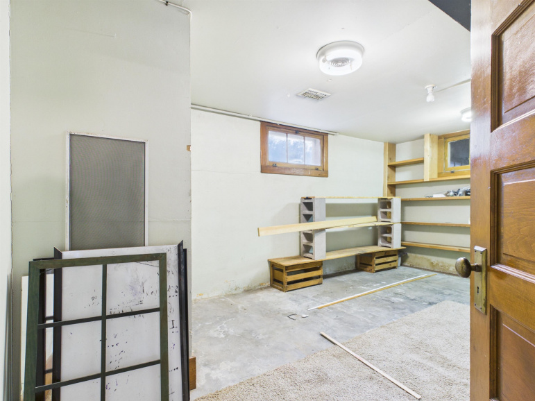 309 W 4th Minden, Nebraska 68959, 5 Bedroom Bedrooms, ,3 BathroomBathrooms,Residential,For Sale,309 W 4th,20261505