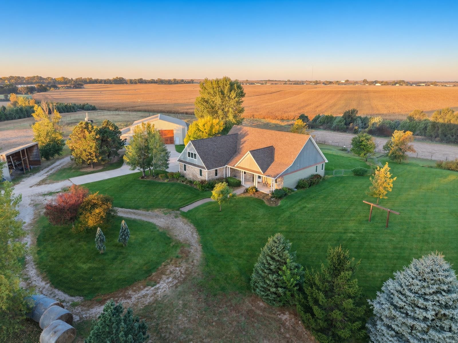 8184 S Buffalo Rd North Platte, Nebraska 69101, 5 Bedroom Bedrooms, ,4 BathroomBathrooms,Residential,For Sale,8184 S Buffalo Rd,20261506