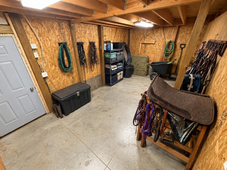 8184 S Buffalo Rd North Platte, Nebraska 69101, 5 Bedroom Bedrooms, ,4 BathroomBathrooms,Residential,For Sale,8184 S Buffalo Rd,20261506