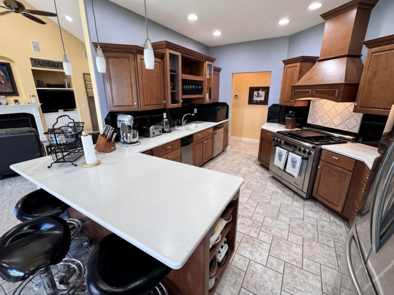 8184 S Buffalo Rd North Platte, Nebraska 69101, 5 Bedroom Bedrooms, ,4 BathroomBathrooms,Residential,For Sale,8184 S Buffalo Rd,20261506