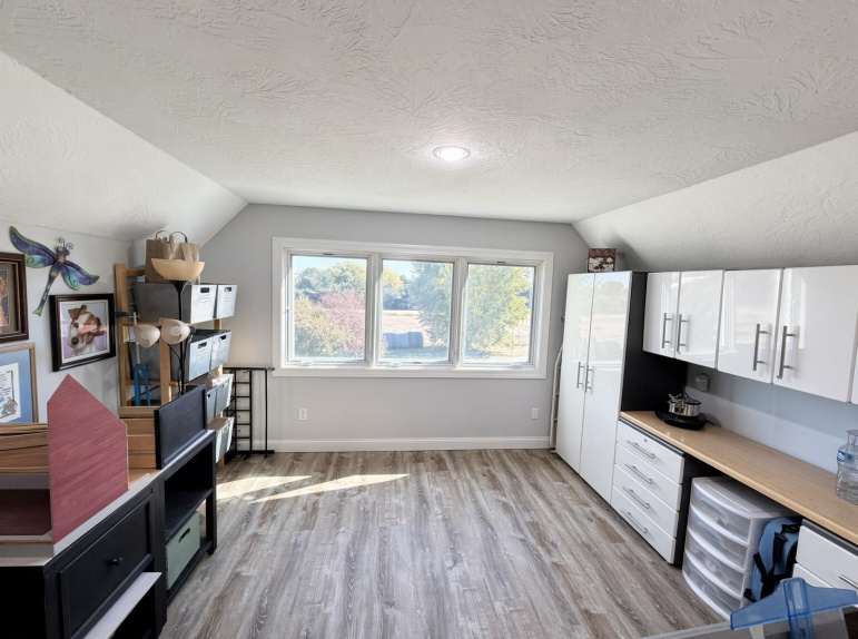 8184 S Buffalo Rd North Platte, Nebraska 69101, 5 Bedroom Bedrooms, ,4 BathroomBathrooms,Residential,For Sale,8184 S Buffalo Rd,20261506