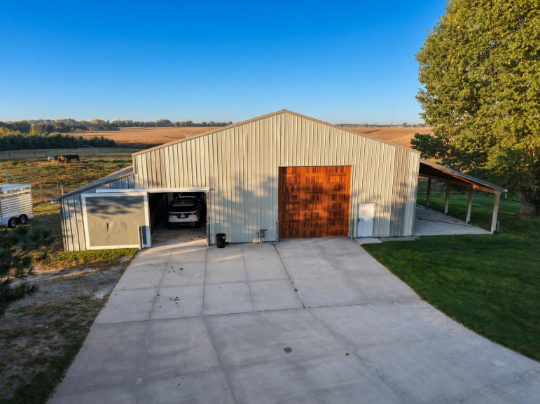 8184 S Buffalo Rd North Platte, Nebraska 69101, 5 Bedroom Bedrooms, ,4 BathroomBathrooms,Residential,For Sale,8184 S Buffalo Rd,20261506