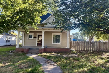 702 Arthur St Holdrege, Nebraska 68949, 5 Bedroom Bedrooms, ,2 BathroomBathrooms,Residential,For Sale,702 Arthur St,20261523