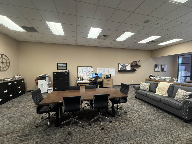 217 E Stolley Park Road Suite I-J Grand Island, Nebraska 68801, ,Commercial/industrial,For Rent,217 E Stolley Park Road Suite I-J,20261547