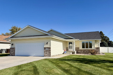 1103 17th Avenue Kearney, Nebraska 68845, 5 Bedroom Bedrooms, ,2 BathroomBathrooms,Residential,For Sale,1103 17th Avenue,20261560
