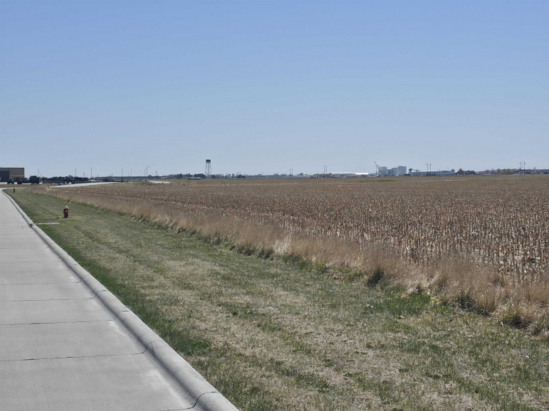 56th Kearney E Expressway Kearney, Nebraska 68847, ,Land,For Sale,56th Kearney E Expressway,20221526